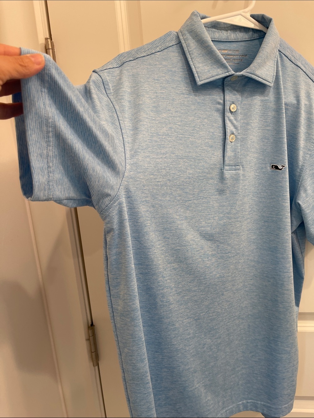 Vineyard Vines Men's Short-Sleeve Polo in Light Blue with Subtle Chest Emblem - Picture 3 of 5